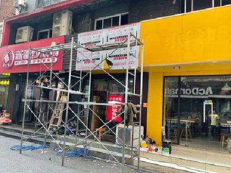 绥阳制作广告招牌如何避免它发黄？